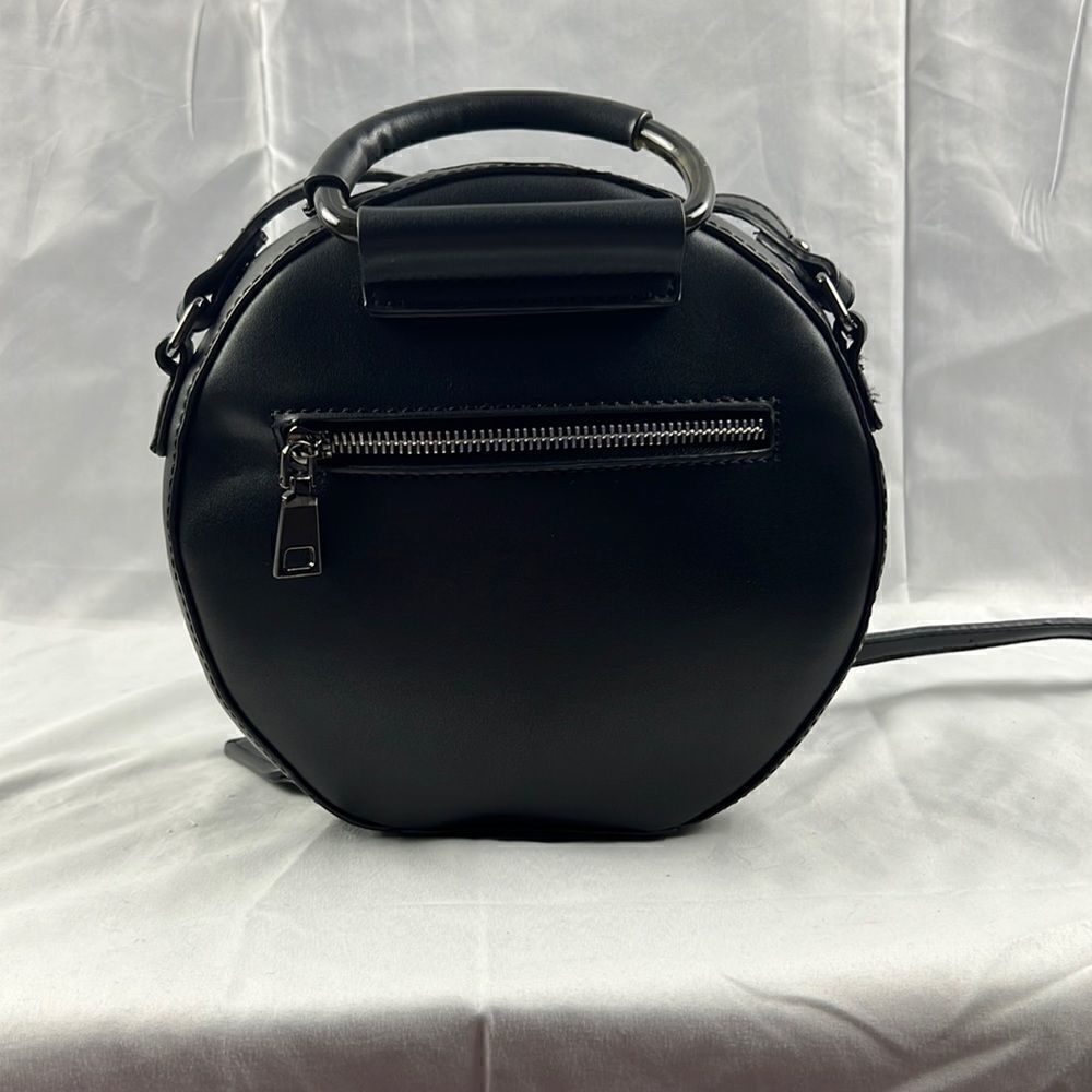 Moda Luxe Black Circle Crossbody